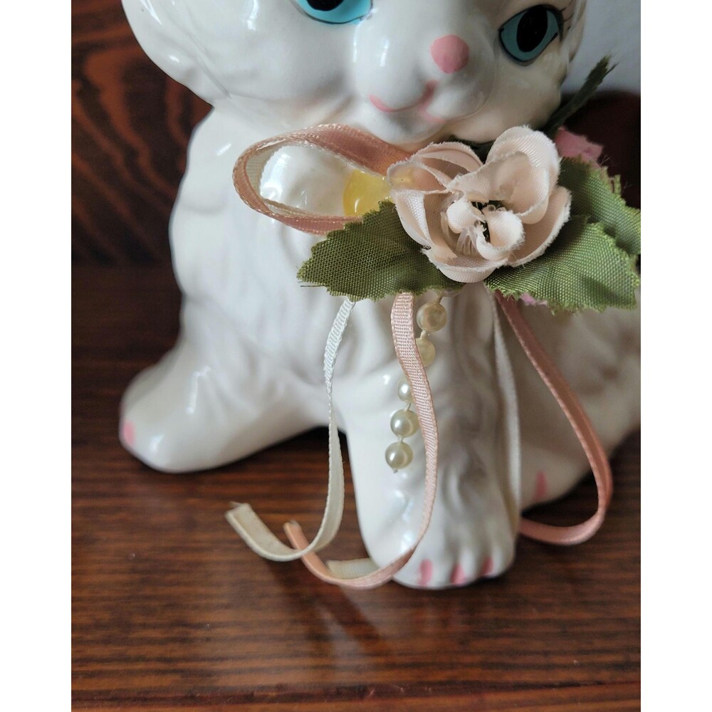 Vintage White Cat Figurines Long Fur Blue Eyes Set of 2 - Picture 12 of 16